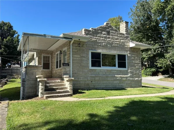 2244 Eugene Field Ave, Saint Joseph, MO 64505