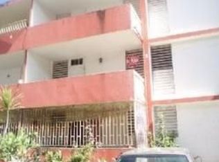 10 Calle Coballes Gandia, Arecibo, PR 00612