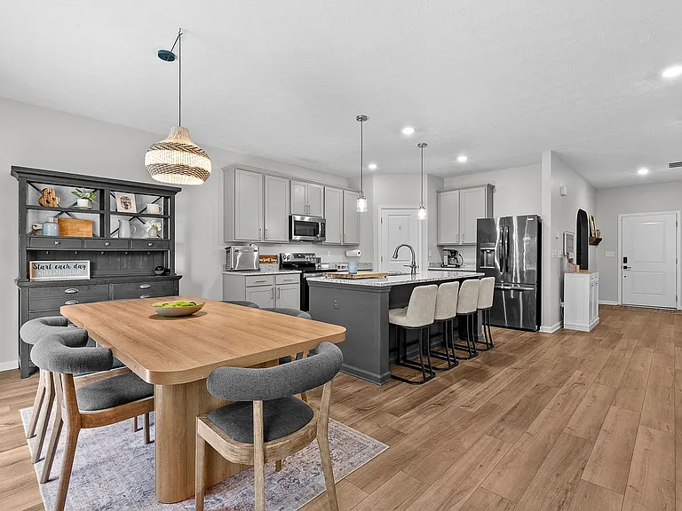5015 Schaefer Ln — Photo 10