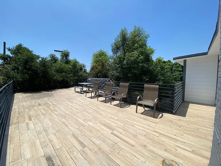 1842 E Del Mar Blvd — Photo 14