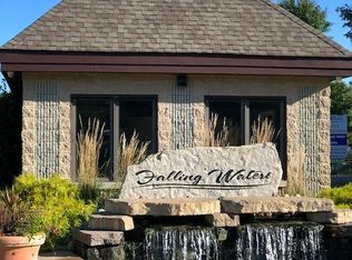 51 Levanno Dr, Crown Point, IN 46307