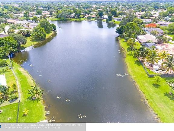 5th image of 2613 NW 121st Dr