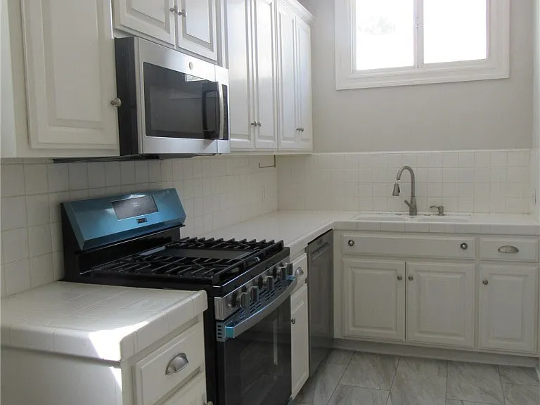 2267 Honolulu Ave #4 — Photo 9