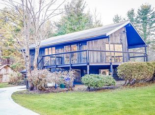 506 Skyline Trl, Chester, MA 01011