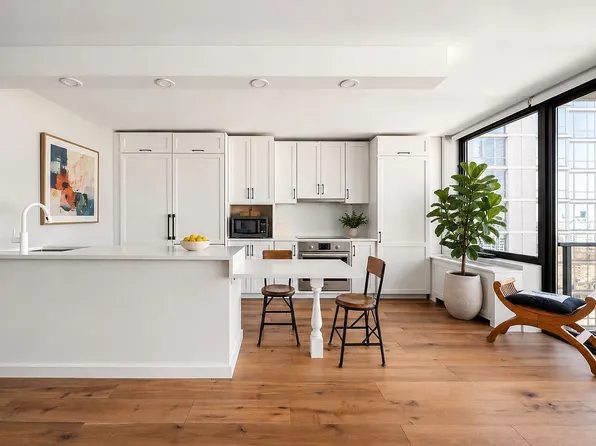 161 W 61st St APT 35E, New York, NY 10023