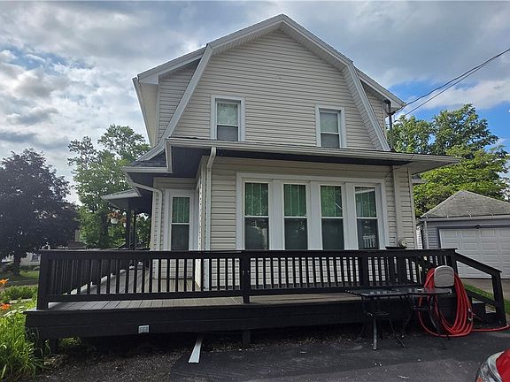 3rd image of 26 Rosedale Ave