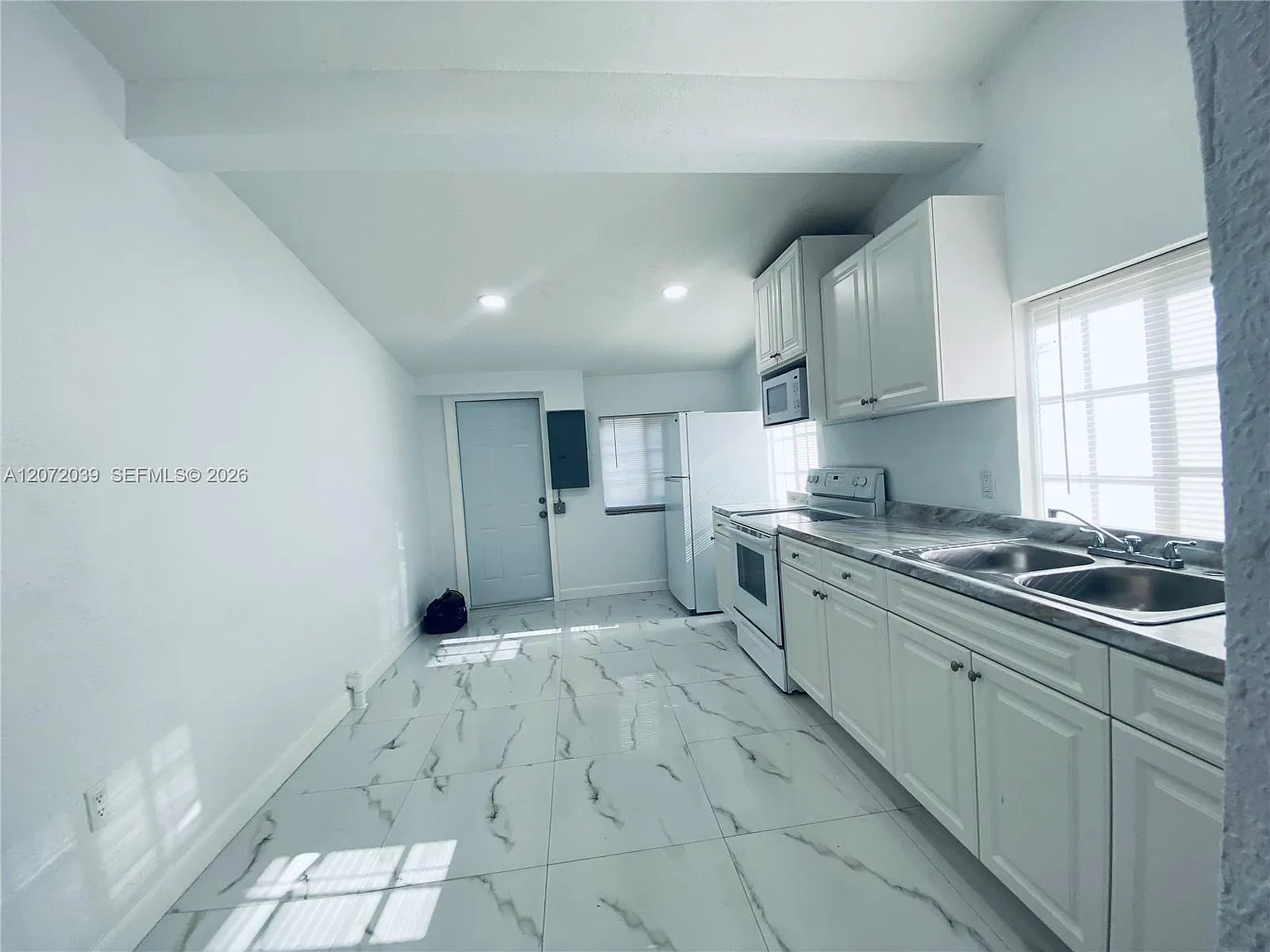Anderson Heights — Photo 1