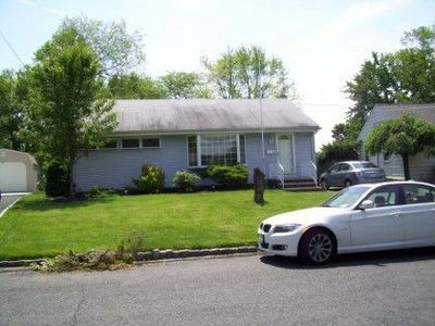 14 Clauss Rd, Clark, NJ, 07066