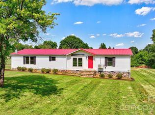 2596 Midnight Dr, Claremont, NC 28610