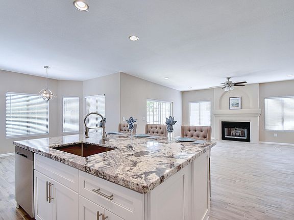3rd image of 63 W Buena Vista Dr