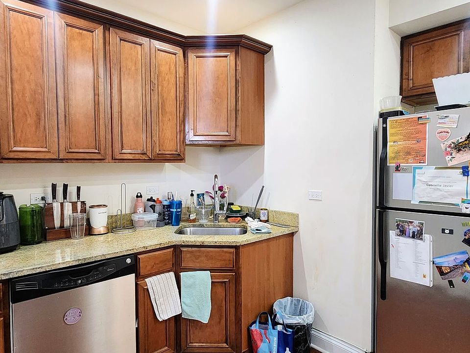 1st image of 4751 N Virginia Ave #2