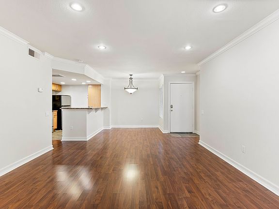 2nd image of 15263 Maturin Dr Unit 8
