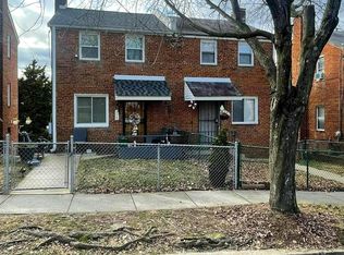 713 Hilltop Ter SE, Washington, DC
