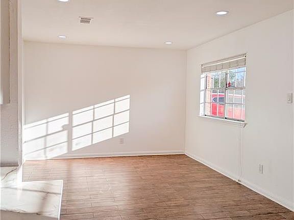 2nd image of 3101 Bacchus Dr