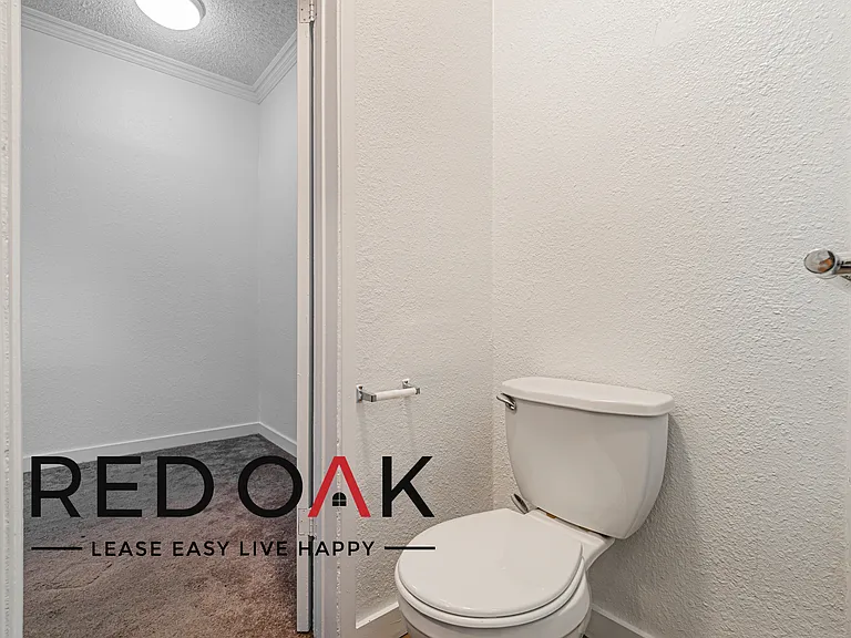 Charming Studio in The Heart Of Glendale — Photo 15