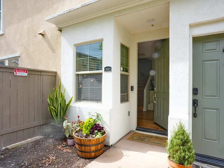 2649 Bellezza Dr — Photo 3