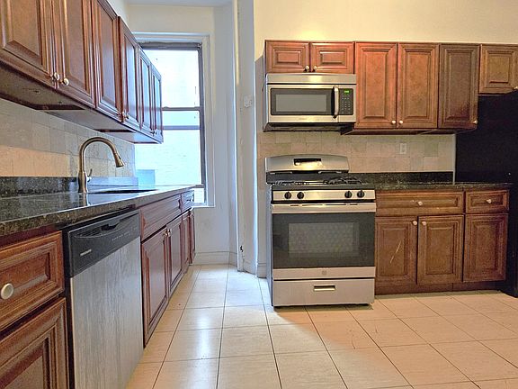 3rd image of 300 Fort Washington Ave #46D