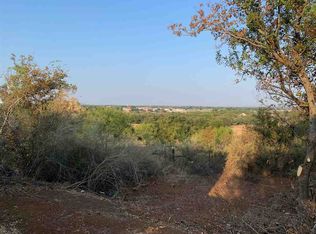 501 Vernon Ave, Llano, TX 78643