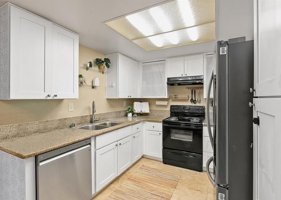 1st image of 1213 Avenue 18 #D14