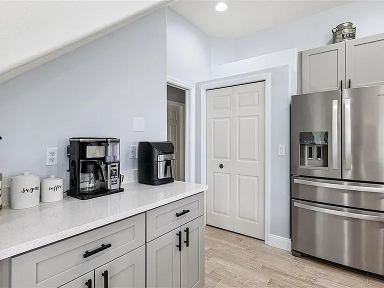 13049 Thoroughbred Dr — Photo 11