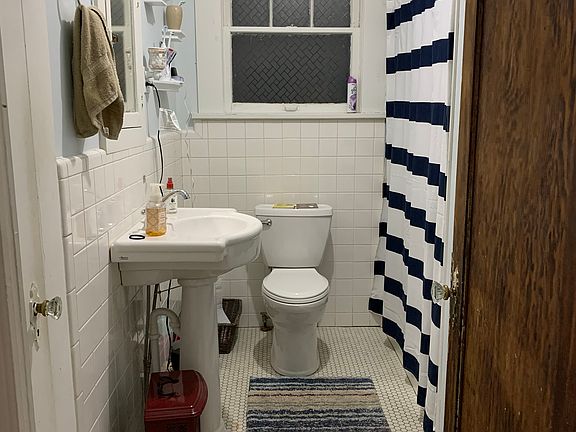 2nd image of 2324 Glendale Ave