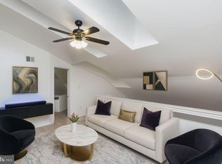 B, Philadelphia, PA 19114