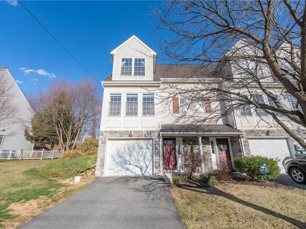 1459 Ravena St, Bethlehem, PA 18015