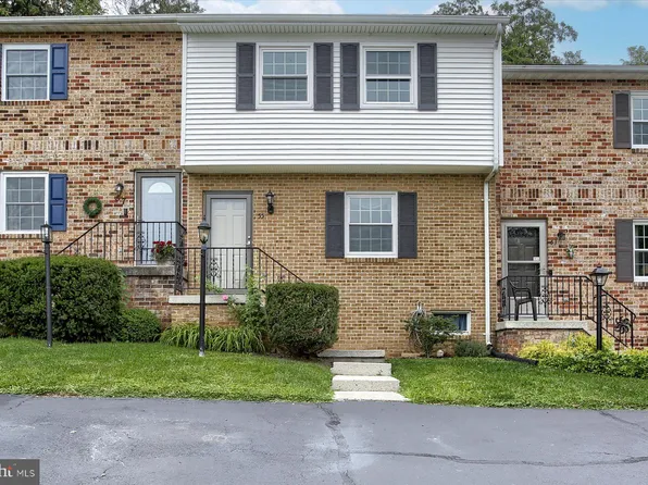 55 Ashford Dr, Enola, PA 17025