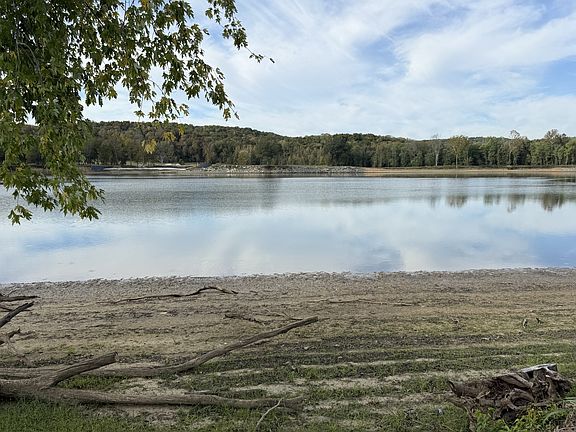 5th image of 313 Hardin Bottom River Rd