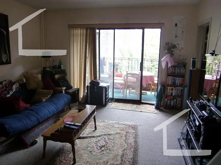317 Summit Ave #5 — Photo 2