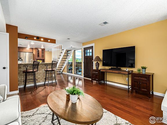 5th image of 1131 Fairway Club Cir #B1