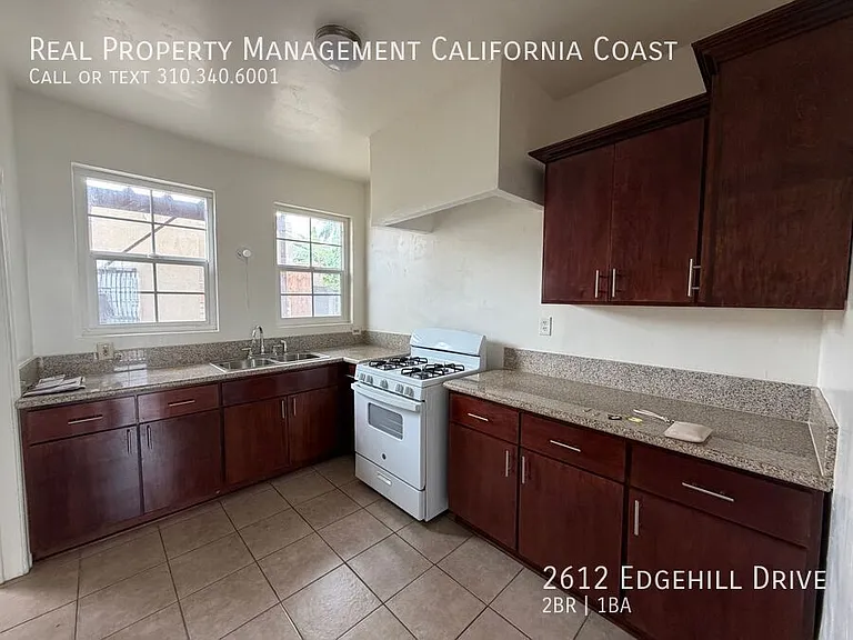 2612 Edgehill Dr — Photo 4