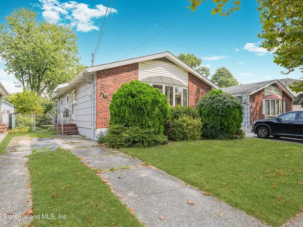 77 Penn Ave, Staten Island, NY 10306