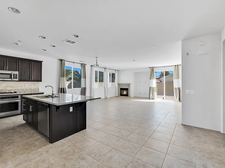43826 Countryside Dr — Photo 5