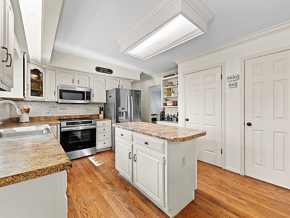 5th image of 1503 Heritage Dr