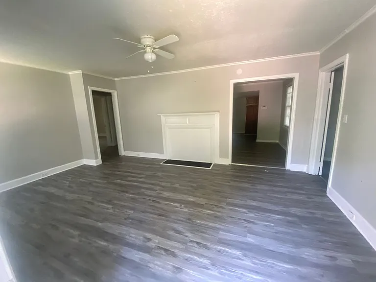61 Lanier Dr — Photo 3