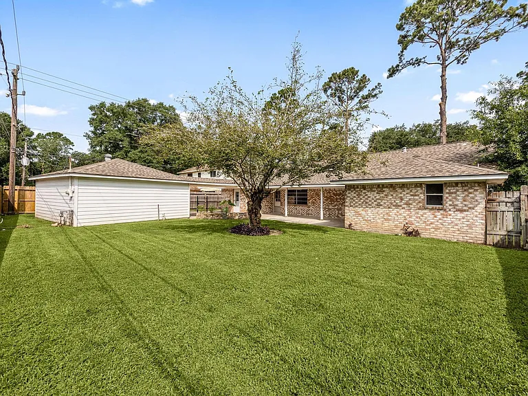 5923 Pebble Springs Dr — Photo 46