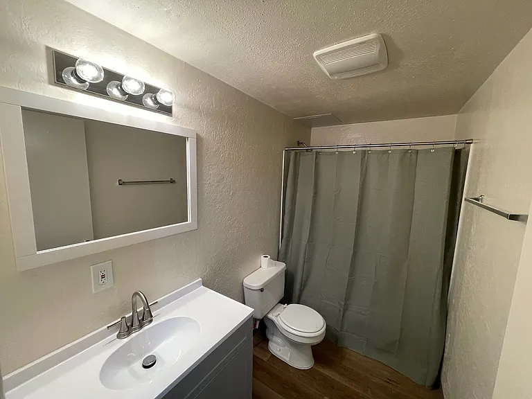 1008 F St #X — Photo 7