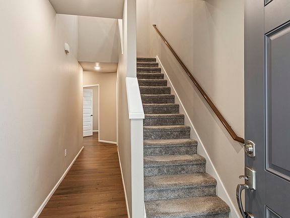 3rd image of 3884 80th Ave NE