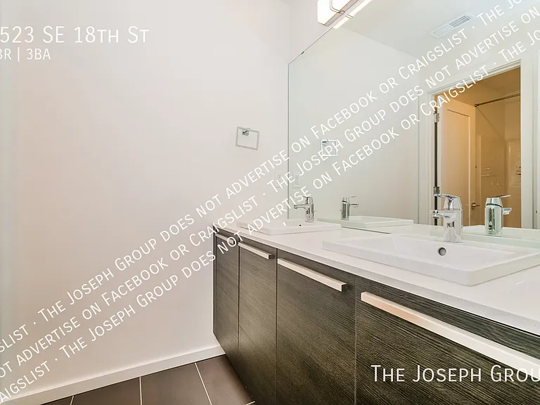 3523 SE 18th St — Photo 12