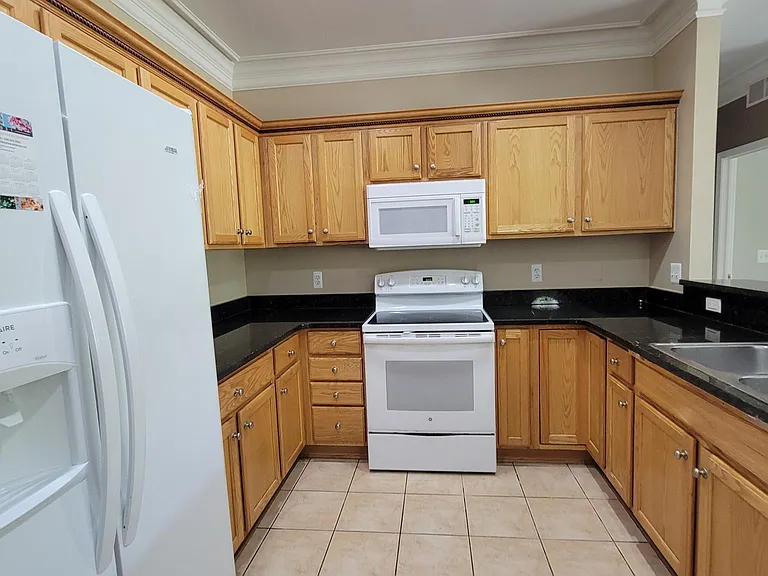 5631 Twin Oaks Dr — Photo 5