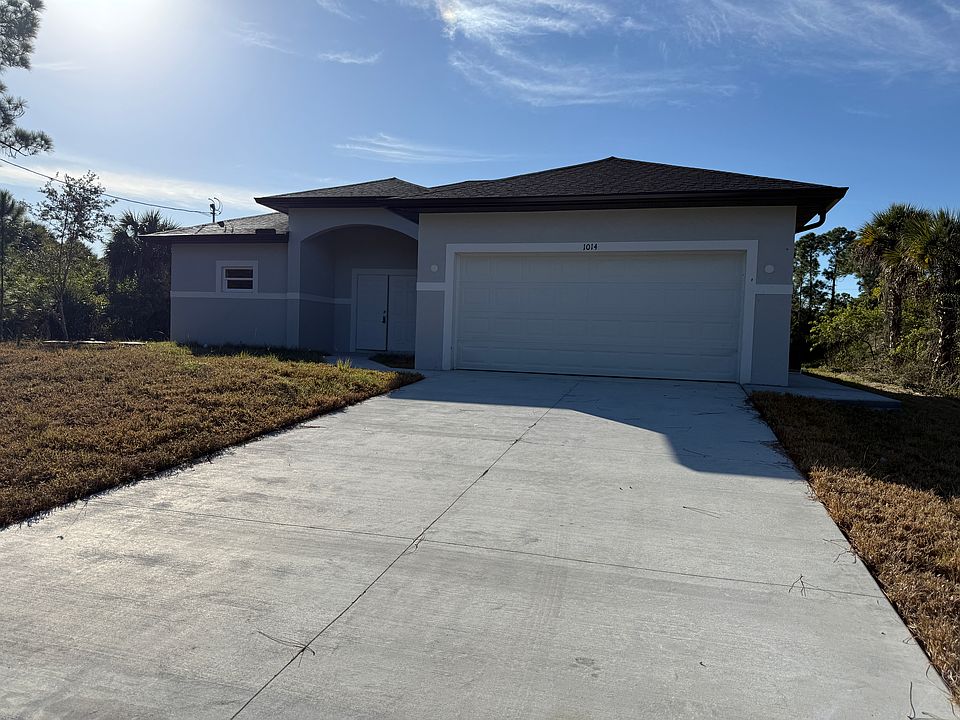 1st image of 1014 Lakeside Dr