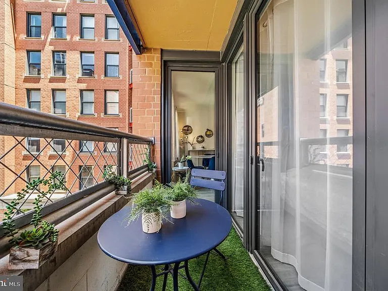 631 D St NW #637 — Photo 30