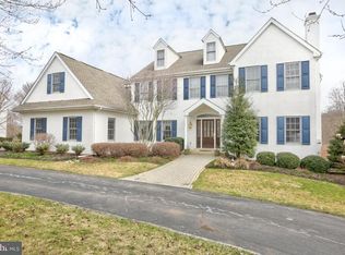 105 Twin Creek Dr, Kennett Square, PA 19348