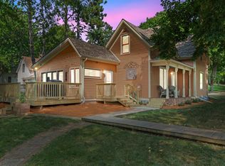 1221 10th St E, Menomonie, WI 54751