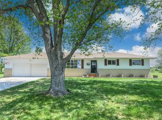 8810 S Coats Rd, Glasford, IL 61533