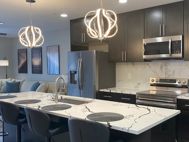 The Tucker Luxury Apartments — Photo 39