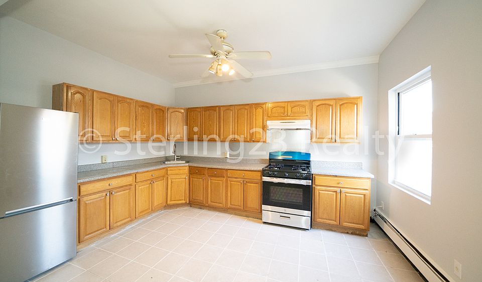 1st image of 24-07 31st St #2C
