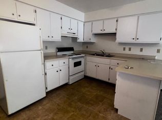 1601 Freedom Rd #10, Little Chute, WI 54140