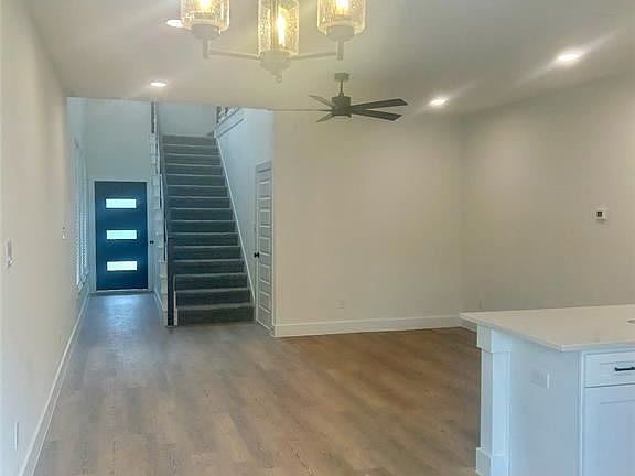 3rd image of 16551 Oasis Galde Dr